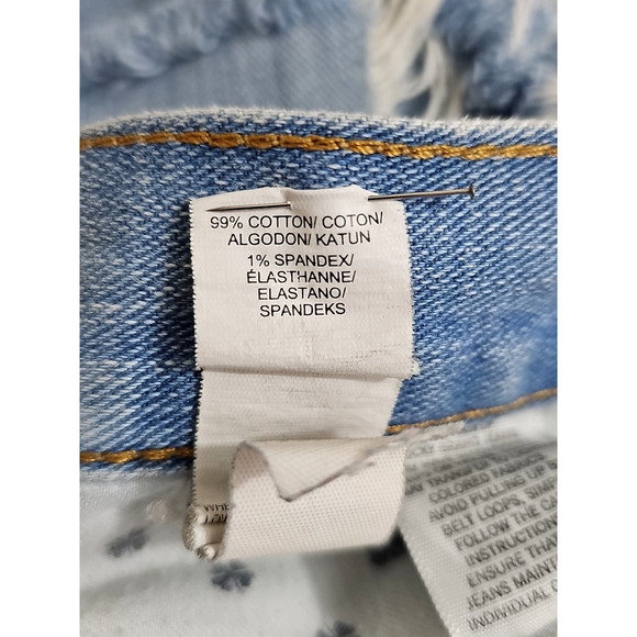 Lucky Brand ~Woman Size 6/28~ Blue Denim Laguna Short Distressed Shorts. - Picture 7 of 12